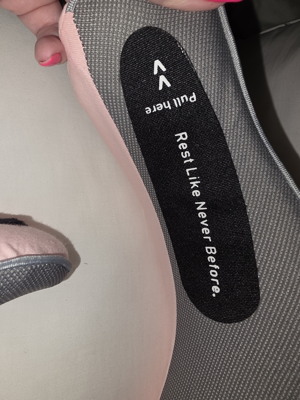 Flyhugz Travel Neck Pillow - Picture 5 of 6